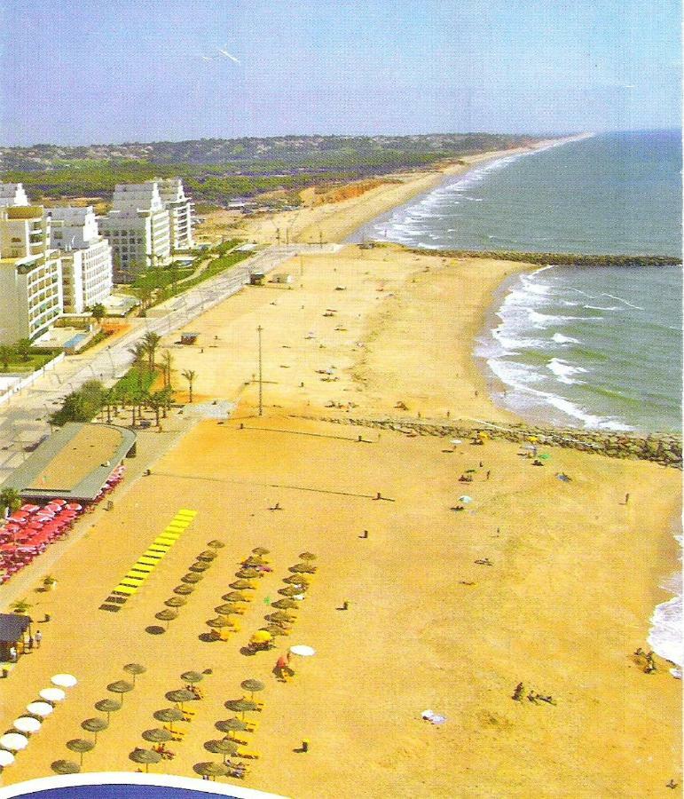 Regueiro Quarteira Beach Apartment Dış mekan fotoğraf